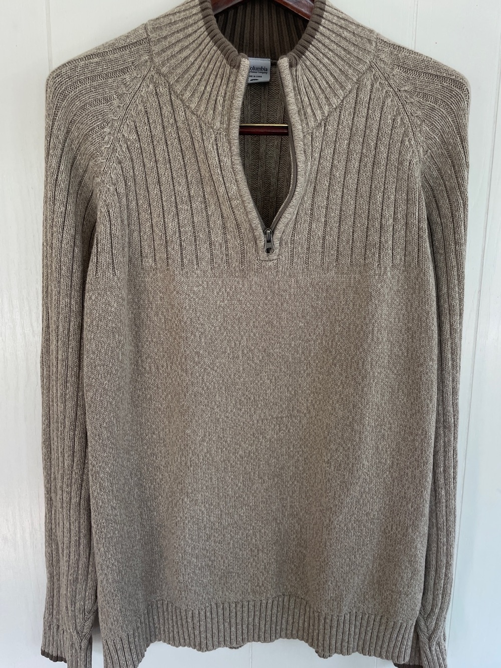 Columbia Men's 1/4 Zip Taupe Ribbed Sweater in Size-XL